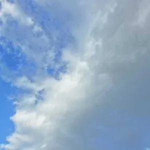 فيديو ستوك سحب كومولوس سريعة سماء زرقاء فيديو ستوك سحب كومولوس سريعة سماء زرقاء