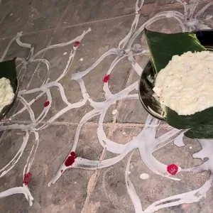 فوتیج استوک خوراک سنتی روی برگ موز فوتیج استوک خوراک سنتی روی برگ موز